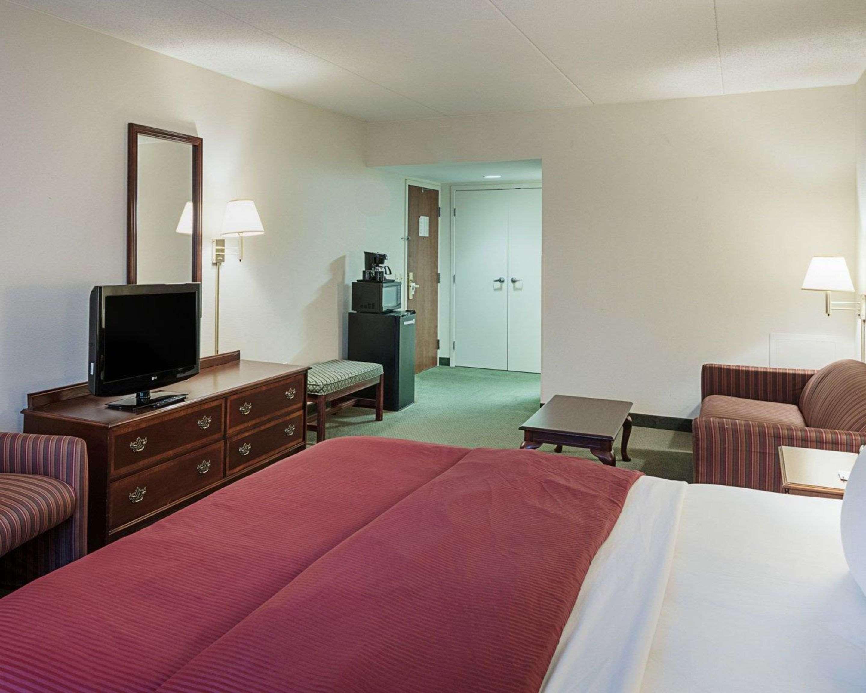 แคลเรียน โฮเ แอนด์ คอนเฟอร์เรนซ์ เซ็นเตอร์ Hotel เชพเพิร์ดส์ทาวน์ ภายนอก รูปภาพ