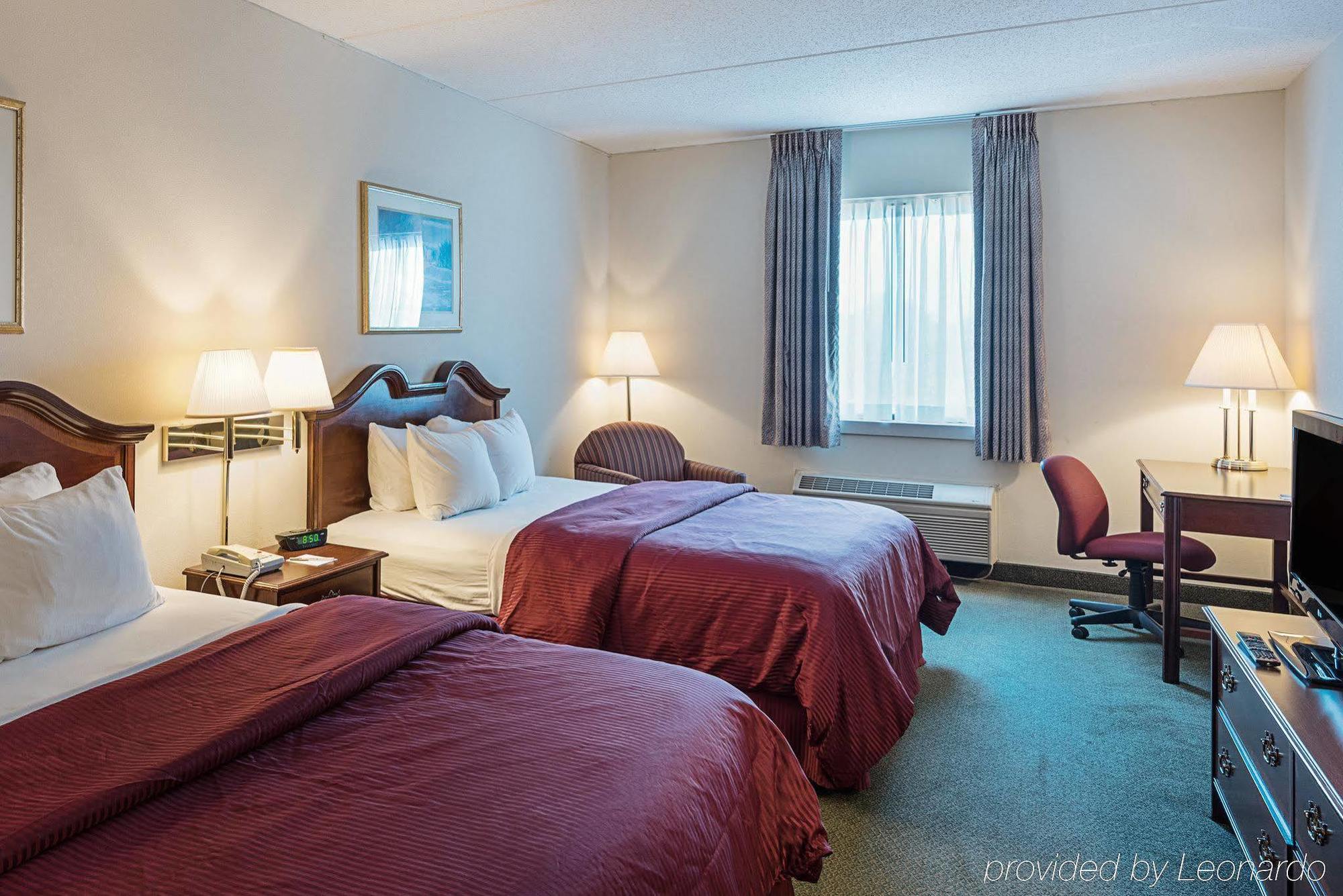 แคลเรียน โฮเ แอนด์ คอนเฟอร์เรนซ์ เซ็นเตอร์ Hotel เชพเพิร์ดส์ทาวน์ ภายนอก รูปภาพ